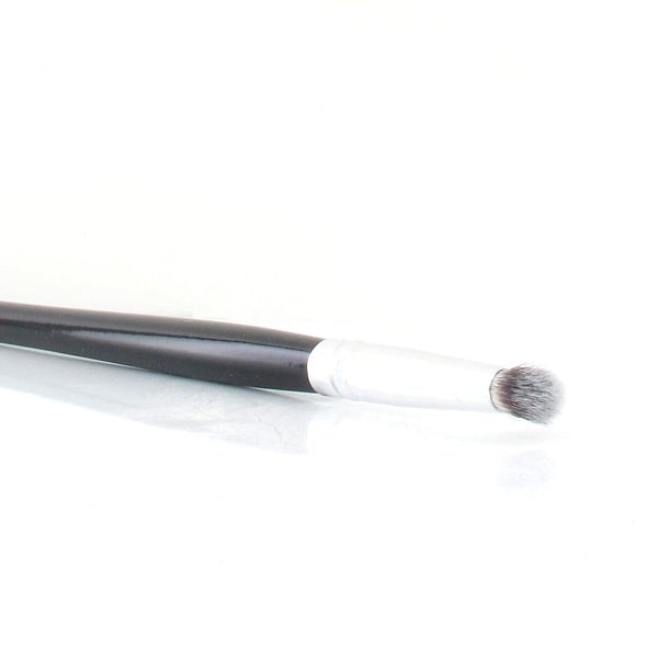 Small blending brush - blend like a pro